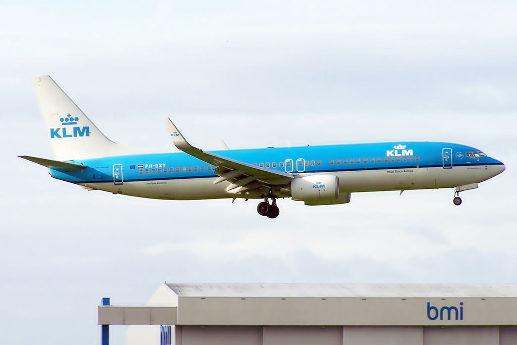 Photo of KLM PH-BXT, Boeing 737-900
