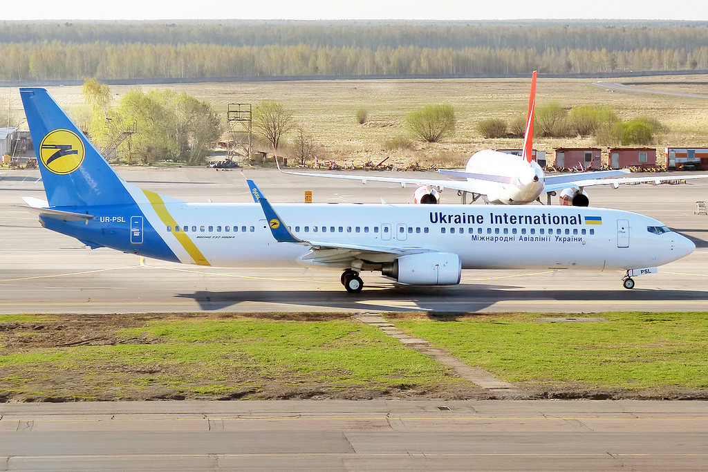 Photo of Ukraine International Airlines UR-PSL, Boeing 737-900