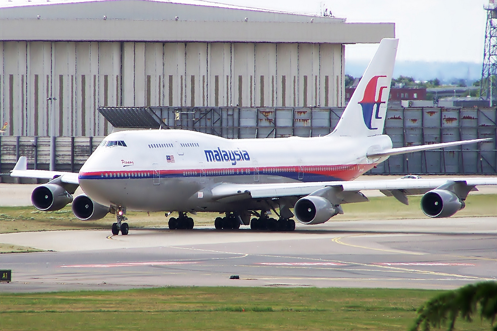 Photo of Malaysia Airlines 9M-MPL, Boeing 747-400