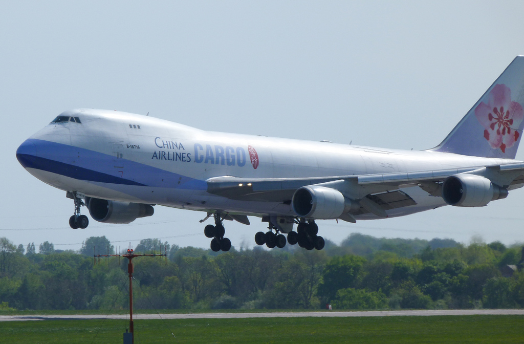 Photo of China Airlines B-18716, Boeing 747-400