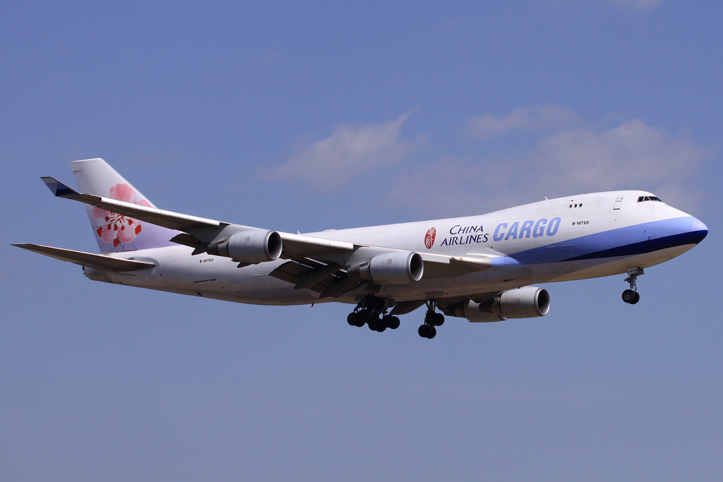 Photo of China Airlines B-18720, Boeing 747-400