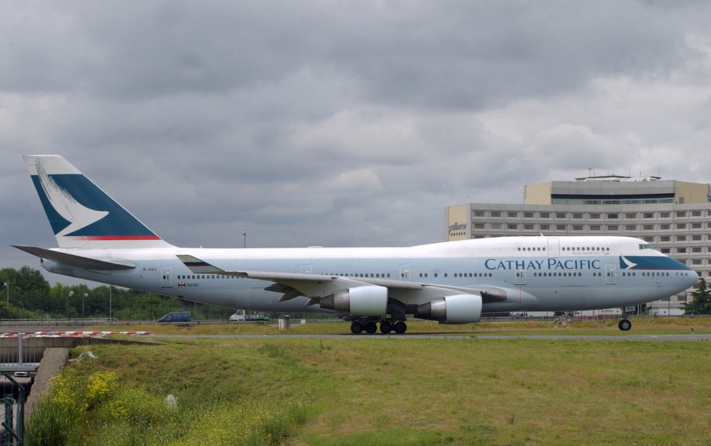 Photo of Cathay Pacific B-HKU, Boeing 747-400