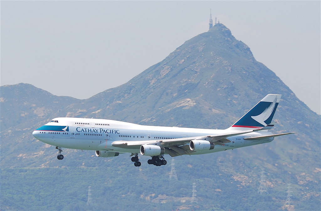 Photo of Cathay Pacific B-HOP, Boeing 747-400