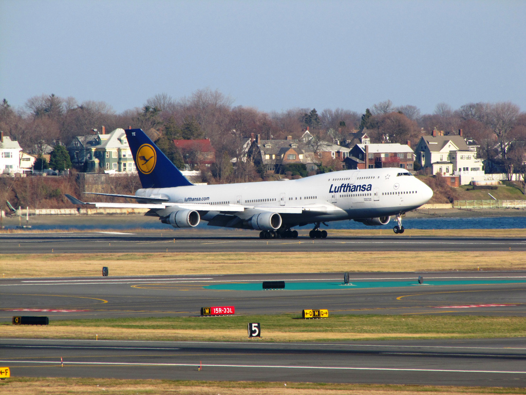 Photo of Lufthansa D-ABTE, Boeing 747-400