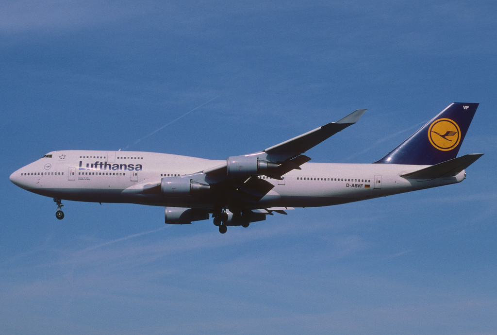 Photo of Lufthansa D-ABVF, Boeing 747-400