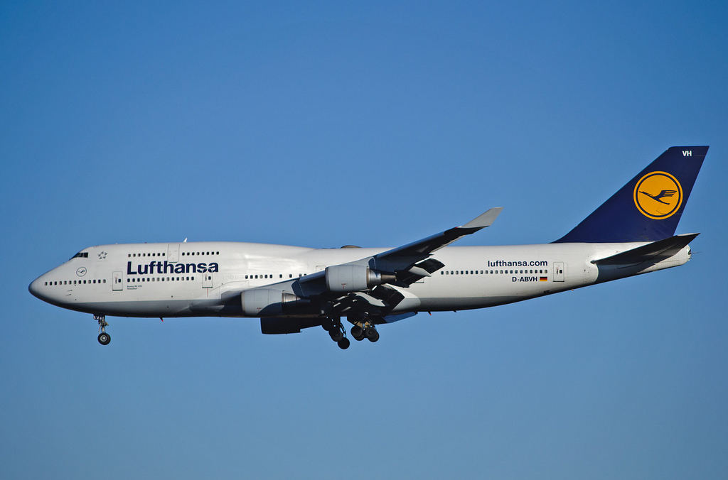 Photo of Lufthansa D-ABVH, Boeing 747-400