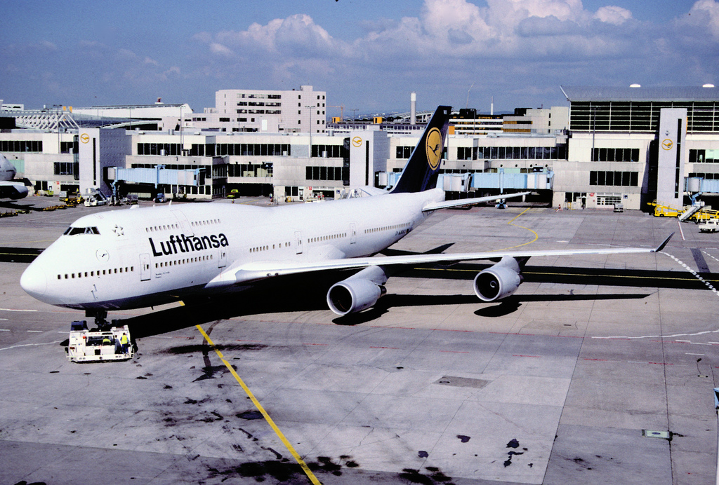 Photo of Lufthansa D-ABVU, Boeing 747-400