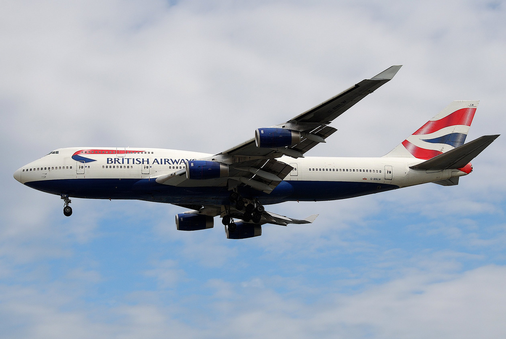 Photo of British Airways G-BNLW, Boeing 747-400