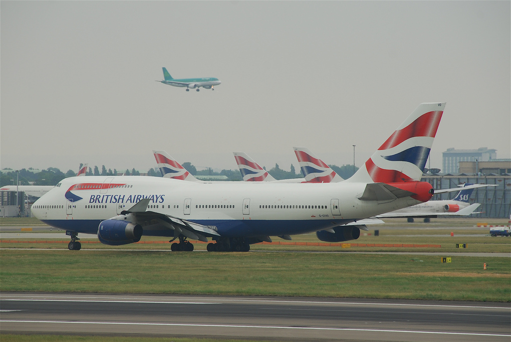 Photo of British Airways G-CIVO, Boeing 747-400