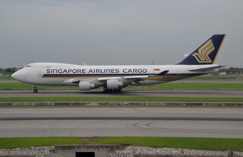 Photo of Singapore Airlines Cargo 9V-SFO, Boeing 747-400