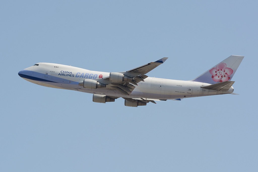 Photo of China Airlines B-18725, Boeing 747-400