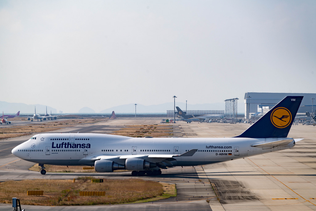 Photo of Lufthansa D-ABVM, Boeing 747-400