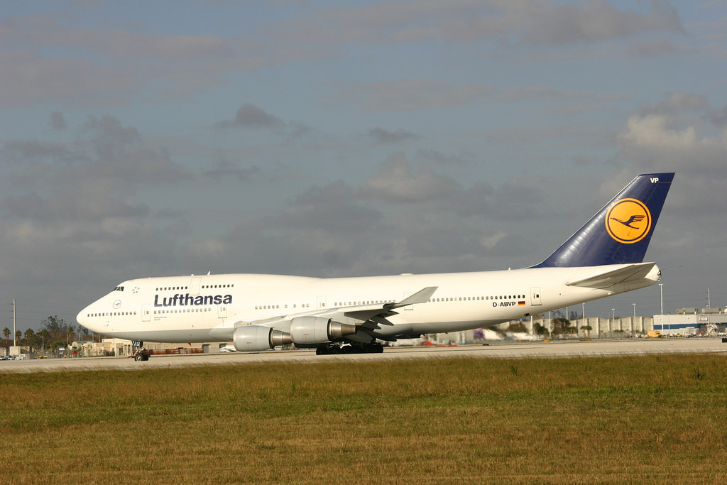 Photo of Lufthansa D-ABVP, Boeing 747-400