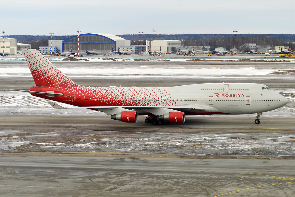 Photo of Rossiya EI-XLM, Boeing 747-400