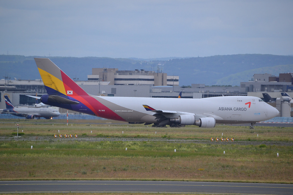 Photo of Asiana Airlines HL7419, Boeing 747-400