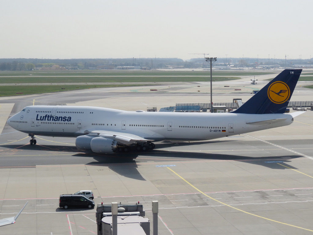 Photo of Lufthansa D-ABYM, Boeing 747-8