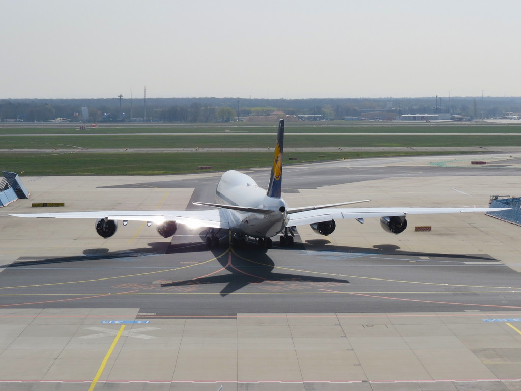 Photo of Lufthansa D-ABYM, Boeing 747-8