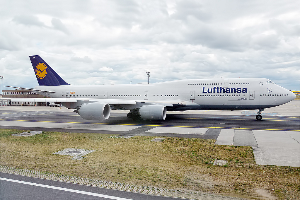 Photo of Lufthansa D-ABYP, Boeing 747-8