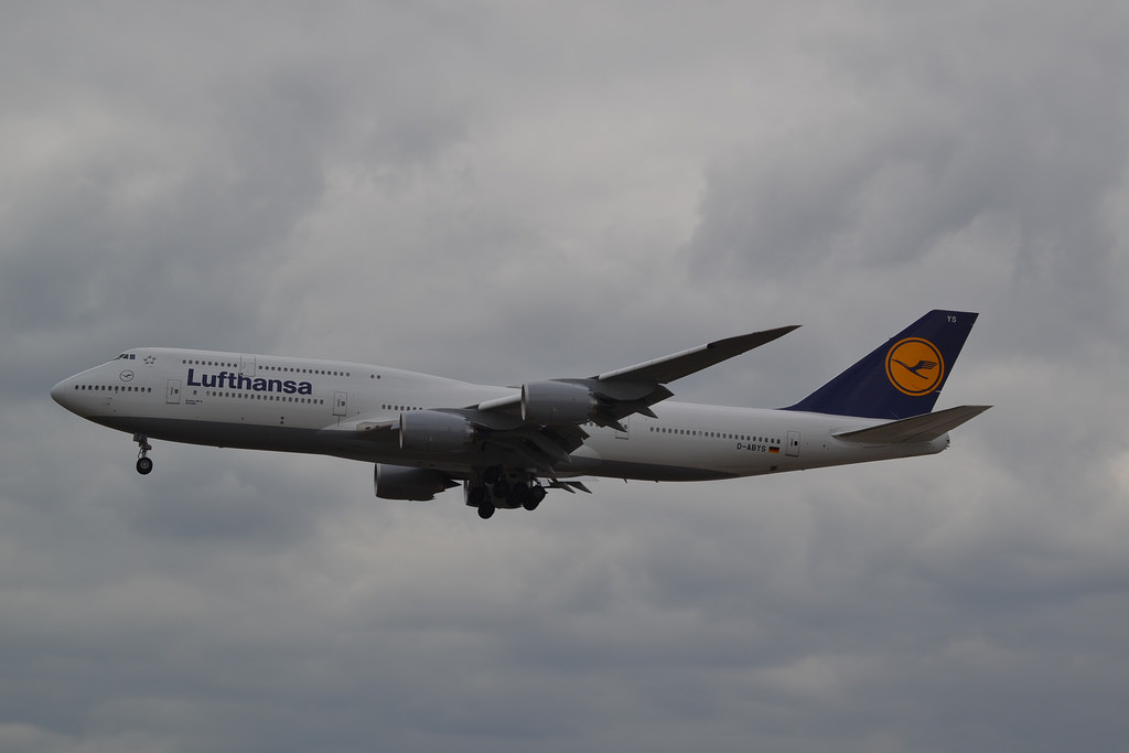 Photo of Lufthansa D-ABYS, Boeing 747-8