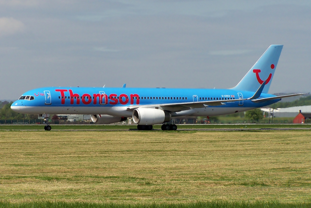 Photo of Thomson Airways G-CPEV, Boeing 757-200