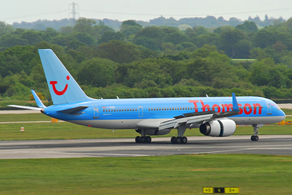 Photo of Thomson Airways G-OOBE, Boeing 757-200
