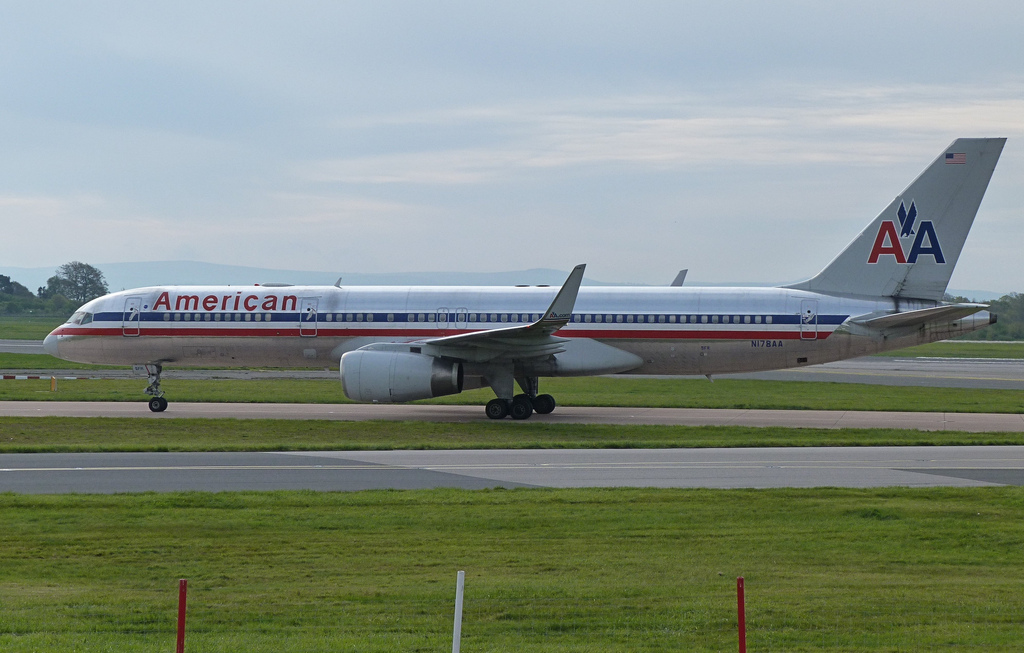 Photo of American Airlines N178AA, Boeing 757-200