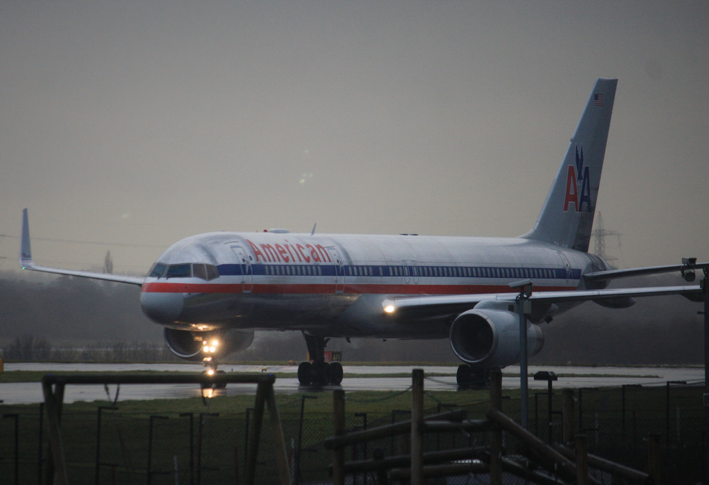 Photo of American Airlines N185AN, Boeing 757-200