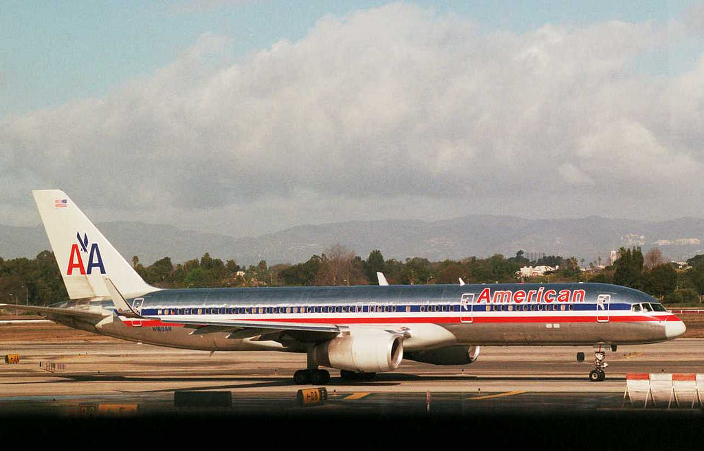 Photo of American Airlines N189AN, Boeing 757-200