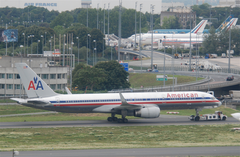 Photo of American Airlines N190AA, Boeing 757-200