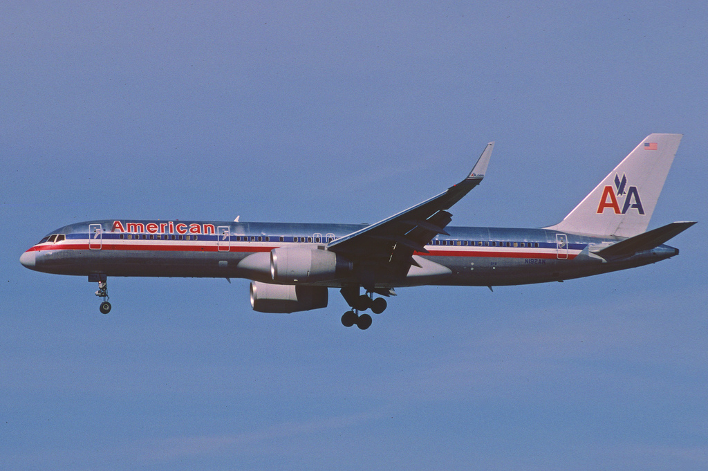 Photo of American Airlines N192AN, Boeing 757-200