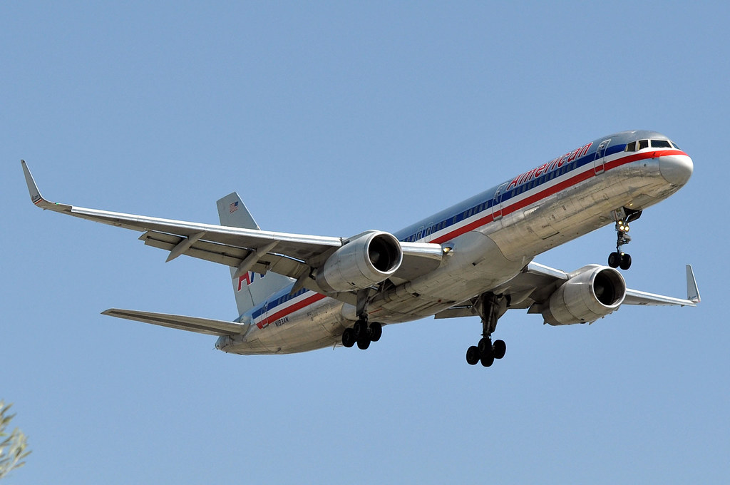 Photo of American Airlines N193AN, Boeing 757-200