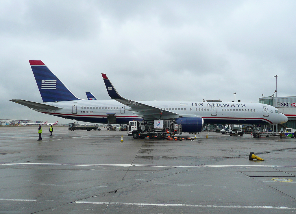 Photo of American Airlines N201UU, Boeing 757-200