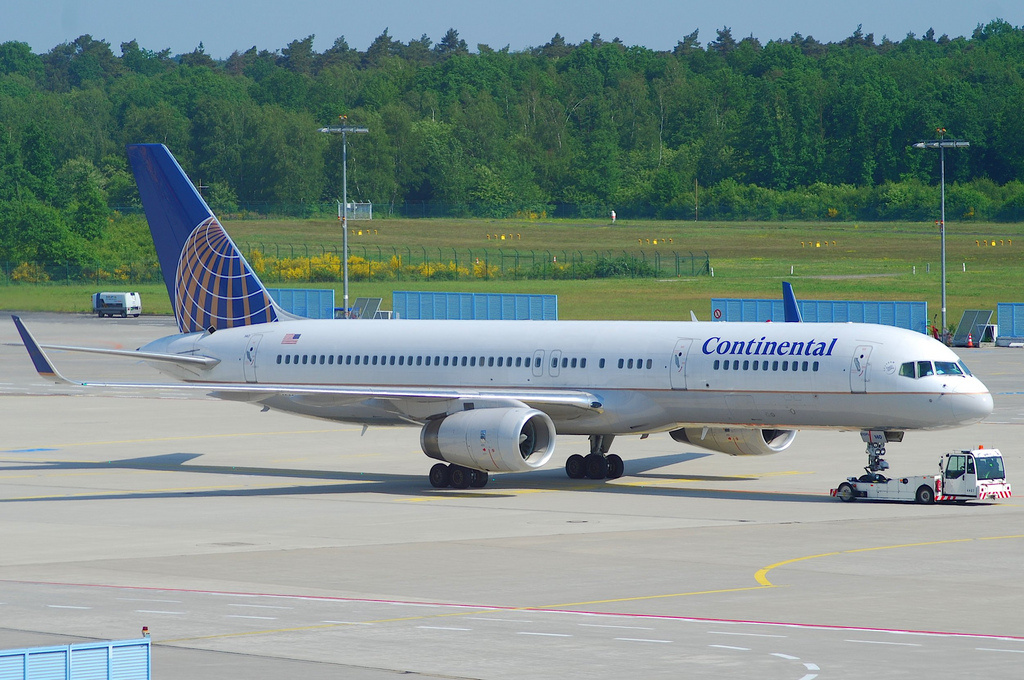 Photo of United N41140, Boeing 757-200