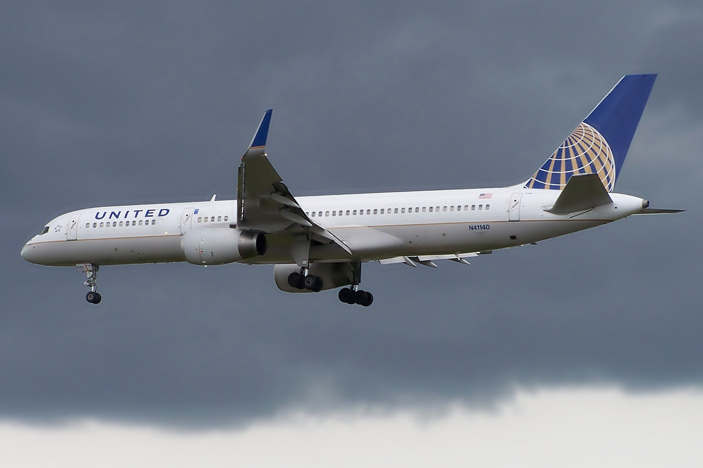 Photo of United N41140, Boeing 757-200