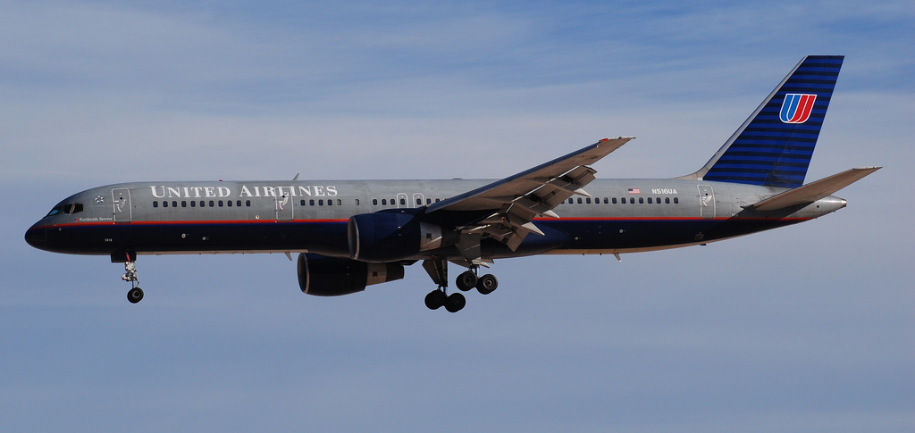 Photo of United N516UA, Boeing 757-200