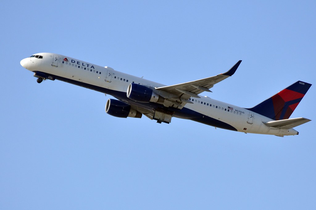 Photo of Delta Airlines N535US, Boeing 757-200