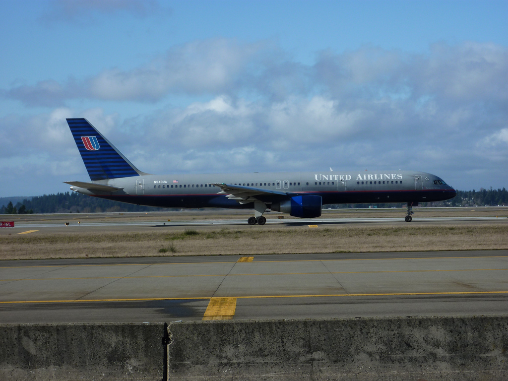 Photo of United N540UA, Boeing 757-200