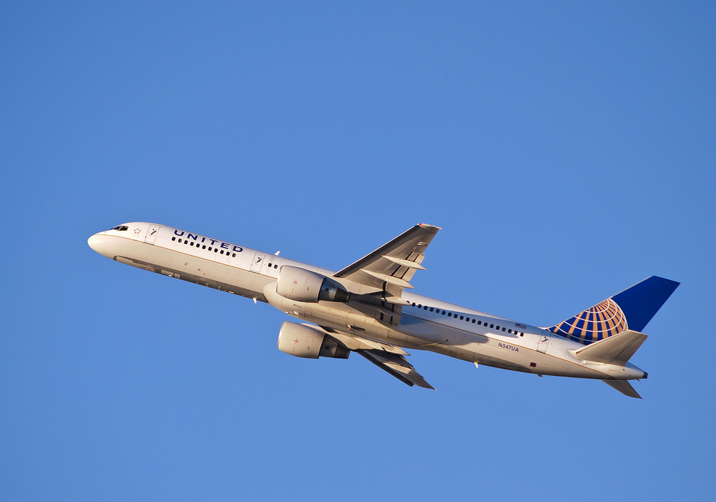 Photo of United N547UA, Boeing 757-200