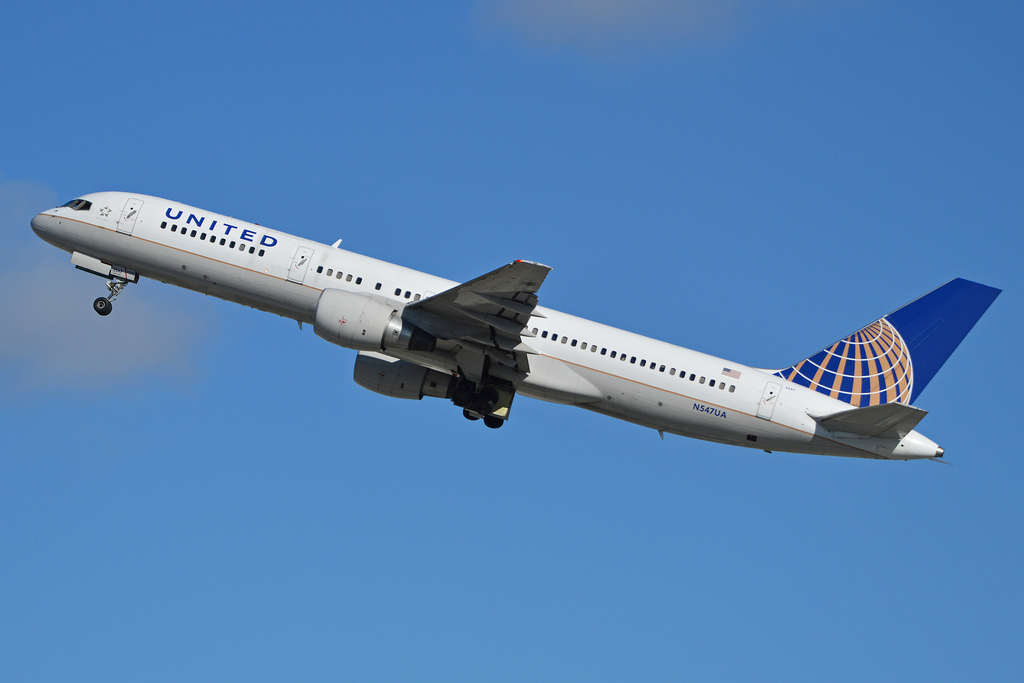 Photo of United N547UA, Boeing 757-200