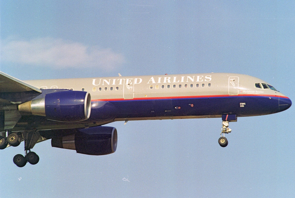 Photo of United N595UA, Boeing 757-200