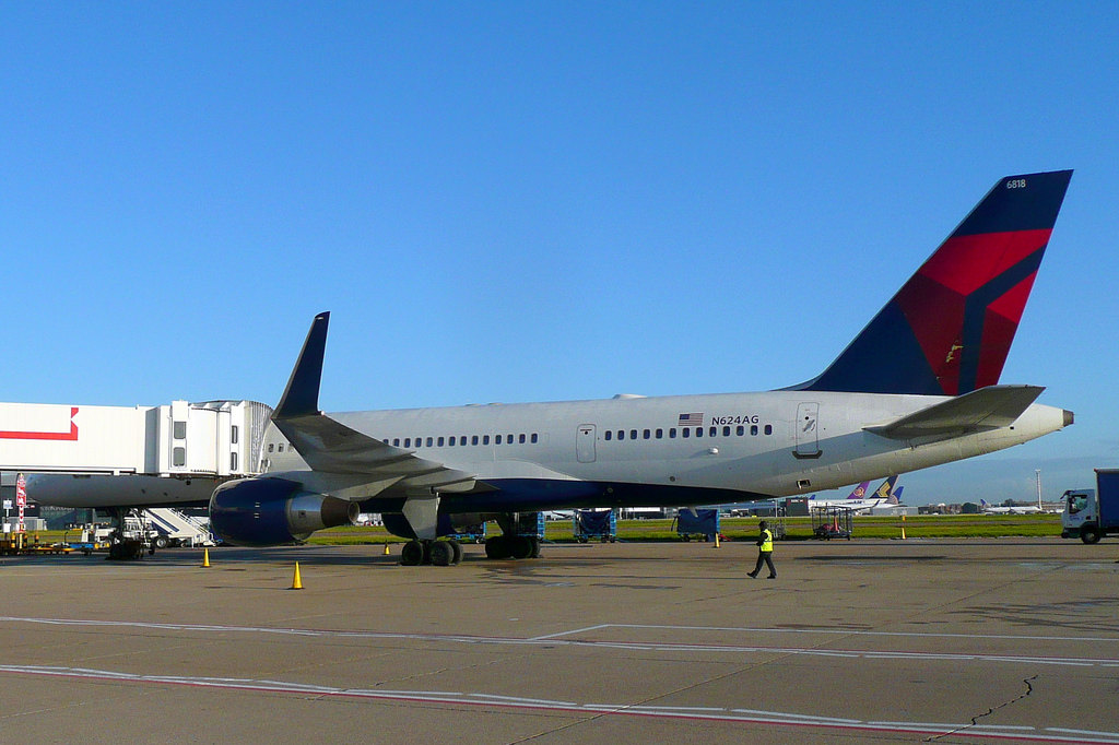 Photo of Delta Airlines N624AG, Boeing 757-200