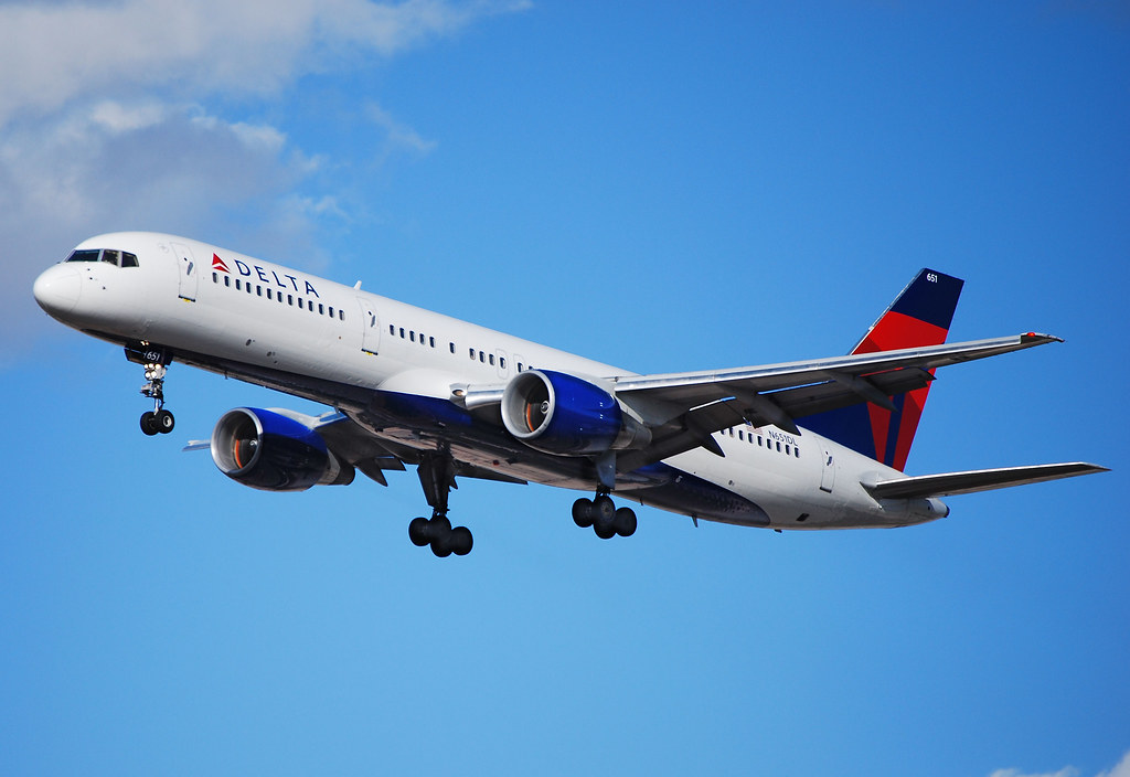 Photo of Delta Airlines N651DL, Boeing 757-200
