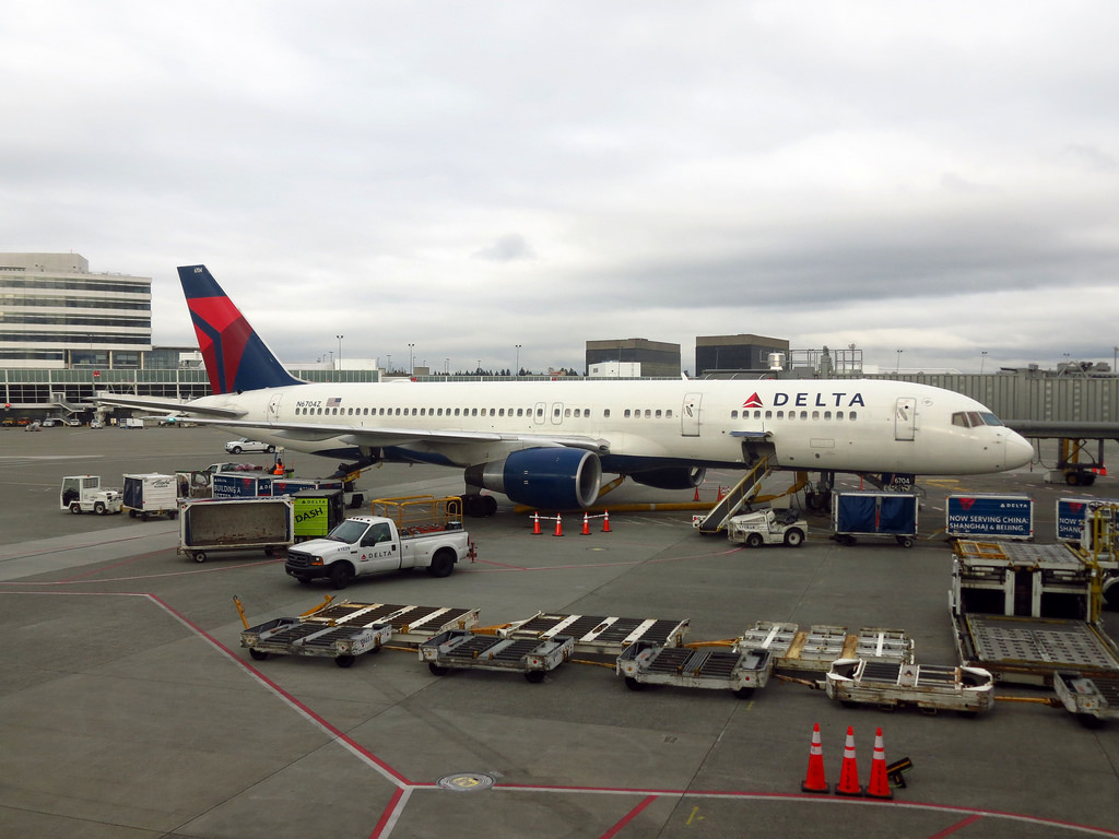 Photo of Delta Airlines N6704Z, Boeing 757-200