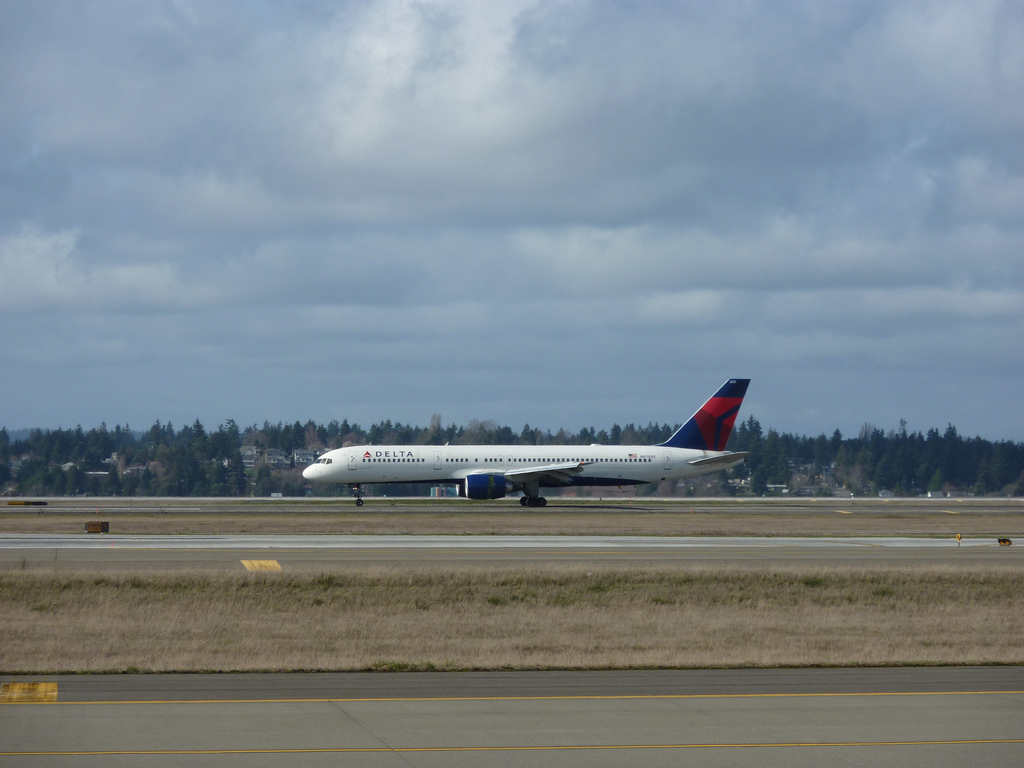 Photo of Delta Airlines N6705Y, Boeing 757-200