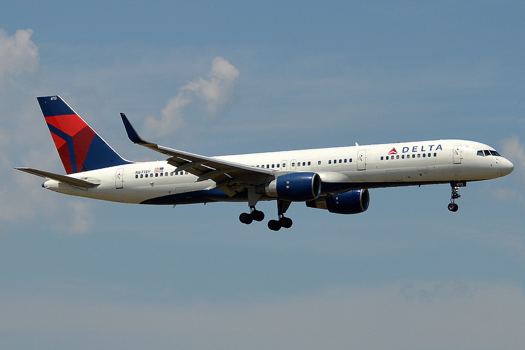 Photo of Delta Airlines N6713Y, Boeing 757-200