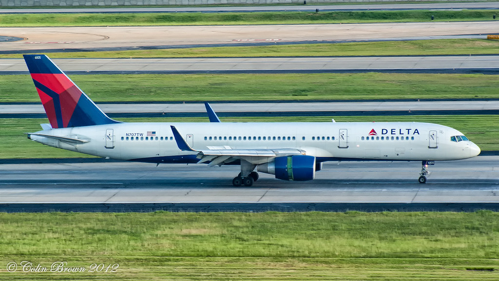 Photo of Delta Airlines N707TW, Boeing 757-200