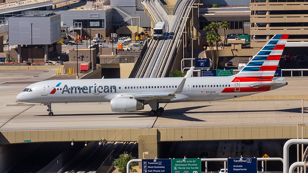 Photo of American Airlines N938UW, Boeing 757-200