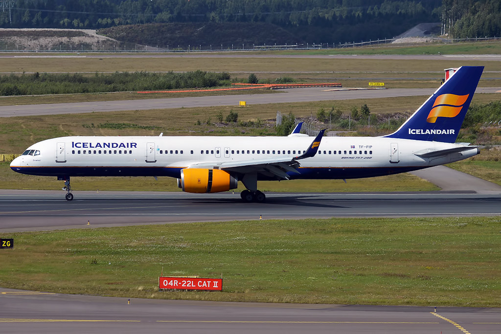 Photo of Icelandair TF-FIP, Boeing 757-200