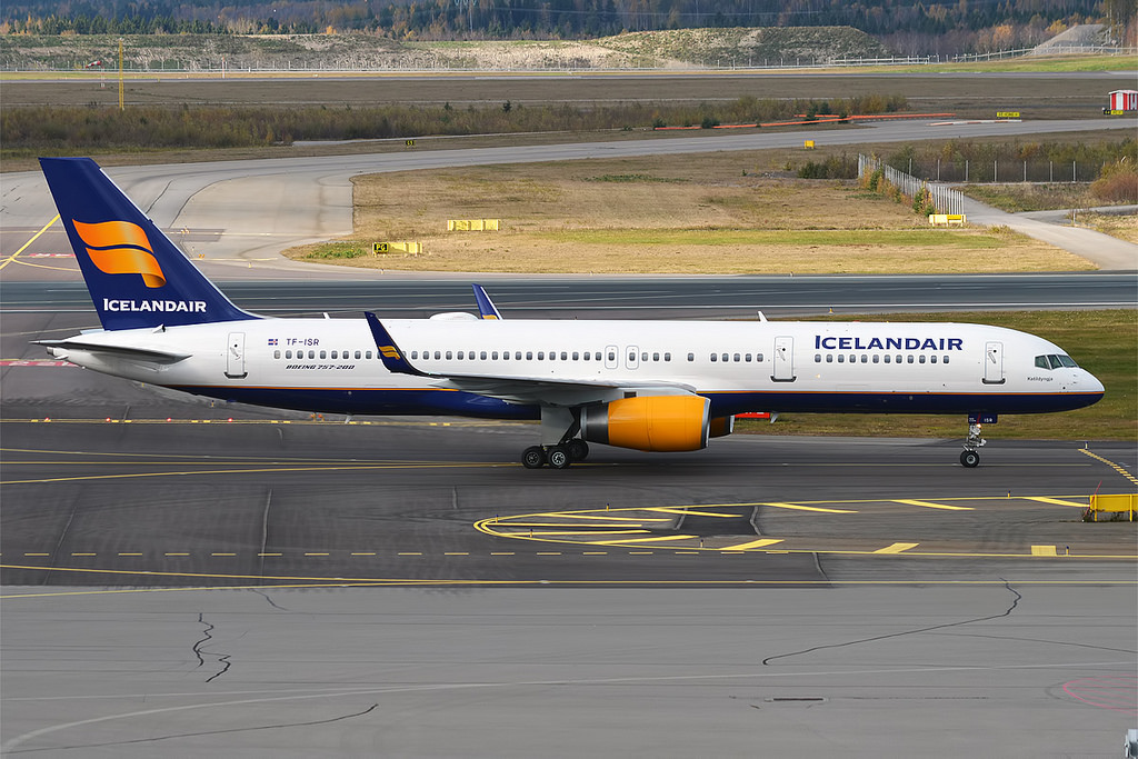 Photo of Icelandair TF-ISR, Boeing 757-200