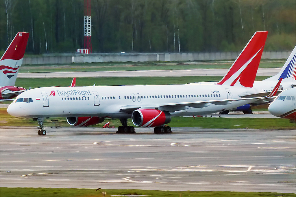 Photo of Royal Flight VQ-BTN, Boeing 757-200
